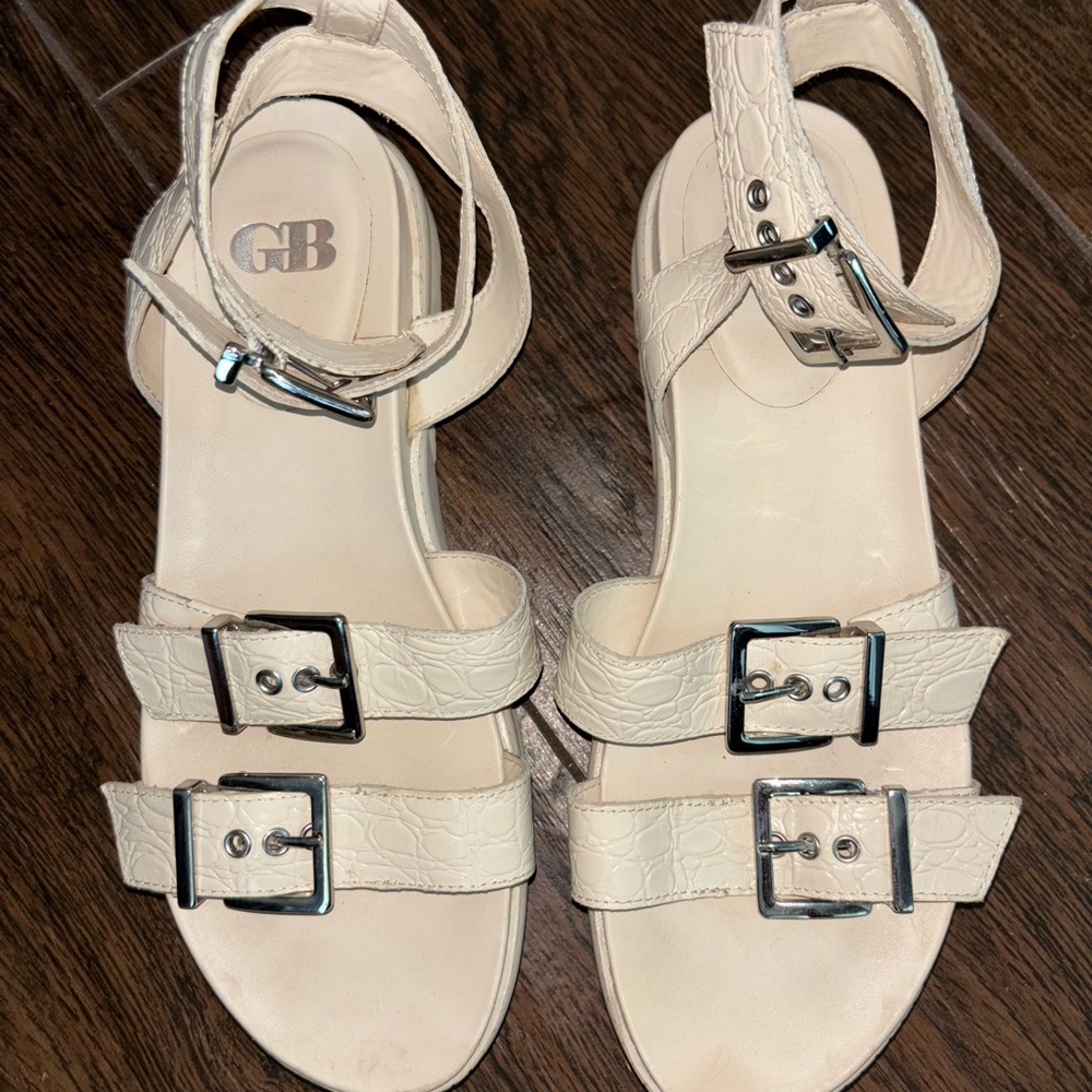 Gianni Bini Beige Sandals with Triple Buckle